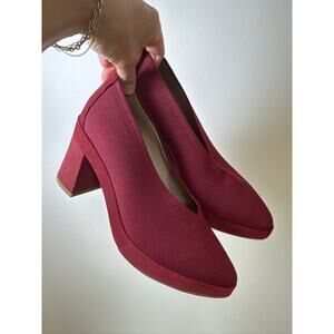 Eileen Fisher Signy Knit Block Heel Pumps in Burgandy, Size 8.5